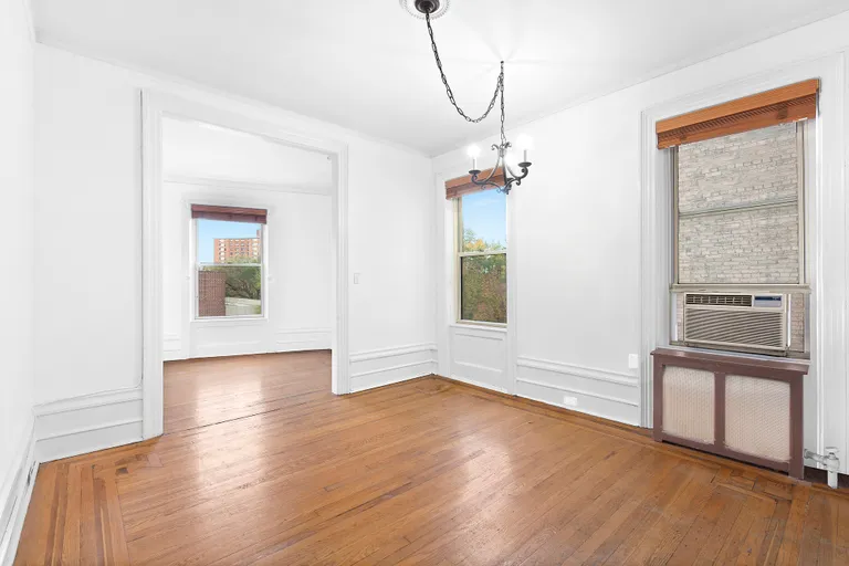 New York City Real Estate | View 114 Morningside Drive, 33 | Living room | View 9