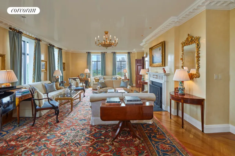 New York City Real Estate | View 211 Central Park West, MIDFLR | Living Room | View 3