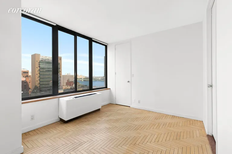 New York City Real Estate | View 300 East 93rd Street, 16C | 4 | View 8