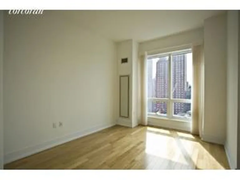 New York City Real Estate | View 350 West 42Nd Street, 18L | room 3 | View 4