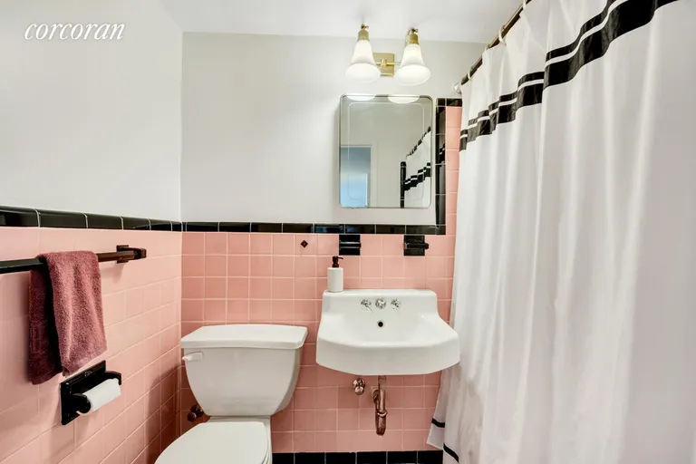 New York City Real Estate | View 900 West 190th Street, 8L | Bathroom | View 6