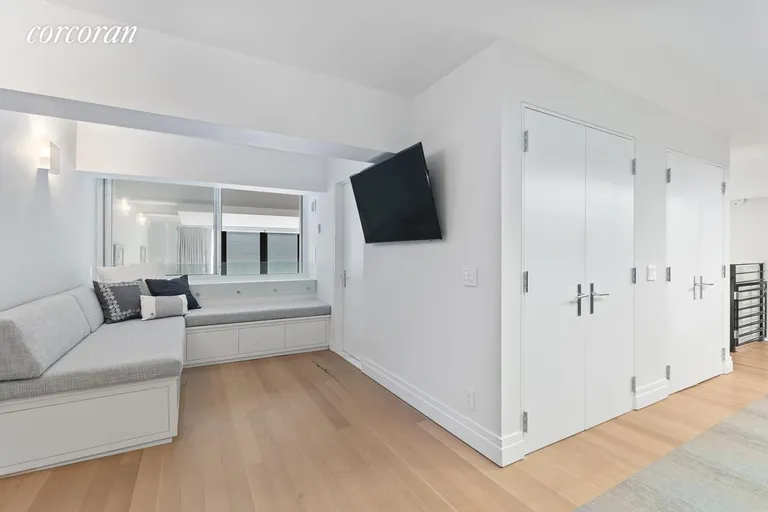 New York City Real Estate | View 421 Hudson Street, 723 | room 9 | View 10