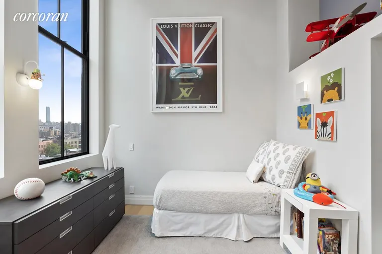 New York City Real Estate | View 421 Hudson Street, 723 | room 4 | View 5