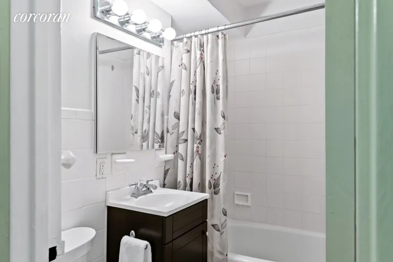 New York City Real Estate | View 446 East 86th Street, 10C | Renovated Bathroom | View 5
