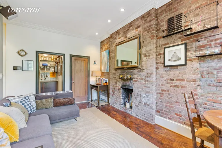 New York City Real Estate | View 154 West 77th Street, 4F | Living Room | View 2