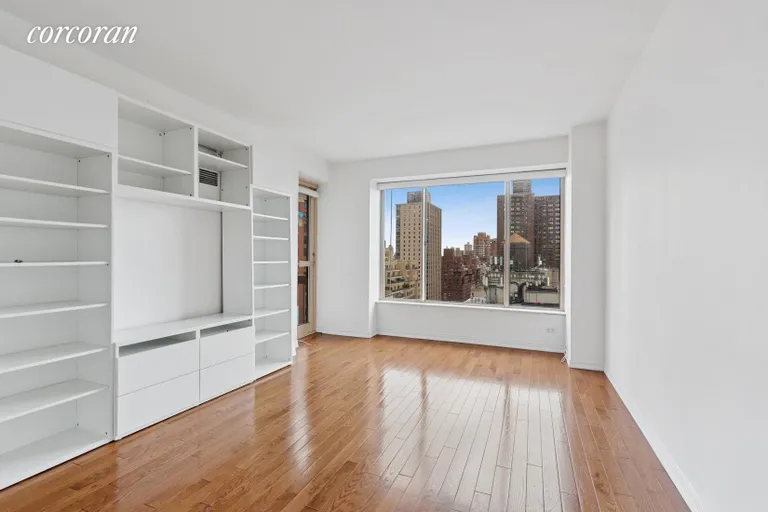 New York City Real Estate | View 200 East 69th Street, 21A | room 6 | View 7