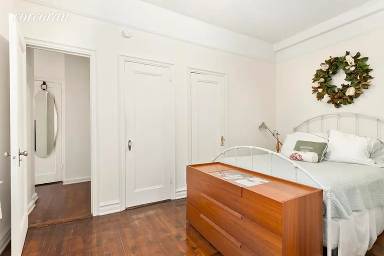 New York City Real Estate | View 140 West 79th Street, 3-C | room 3 | View 4