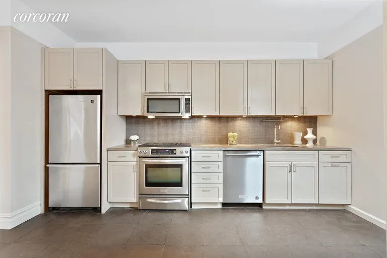 New York City Real Estate | View 255 Eastern Parkway, F10 | room 2 | View 3