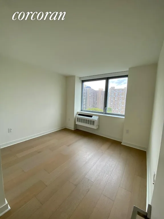New York City Real Estate | View 480 Main Street, 12-H | room 4 | View 5