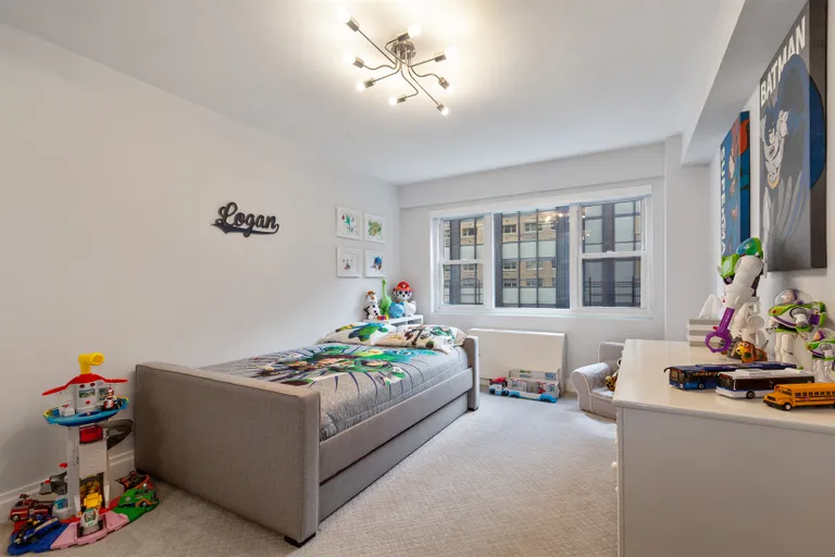 New York City Real Estate | View 345 East 56th Street, 5J | Bedroom | View 8