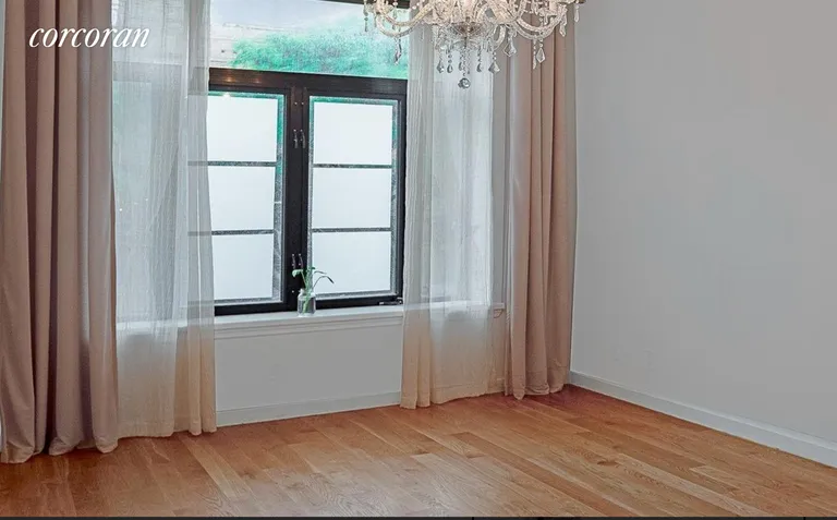 New York City Real Estate | View 244 Franklin Avenue, 2A | room 2 | View 3