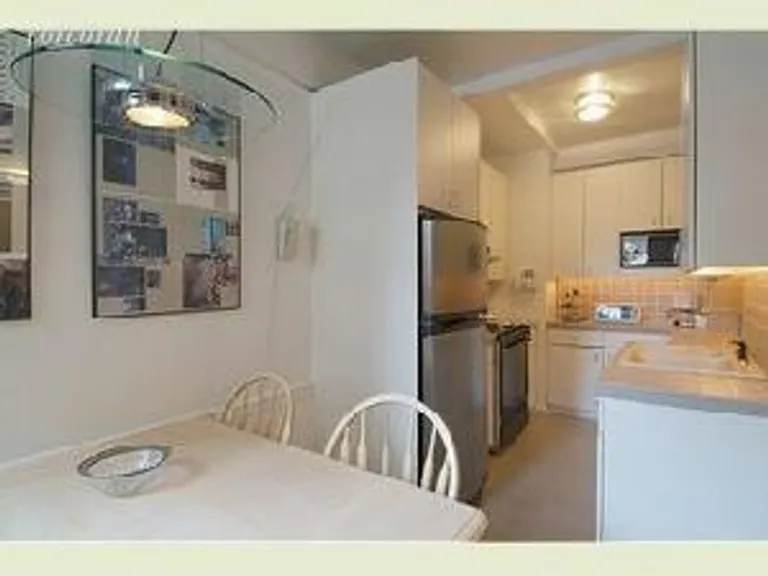 New York City Real Estate | View 243 West 70th Street, 8D | room 2 | View 3