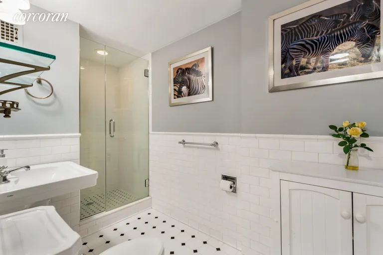 New York City Real Estate | View 201 EAST 25TH STREET, 17F | room 6 | View 7