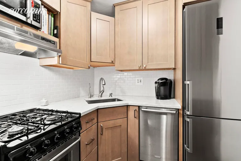 New York City Real Estate | View 336 East 50th Street, GARDENB | Newly Renovated Kitchen | View 4