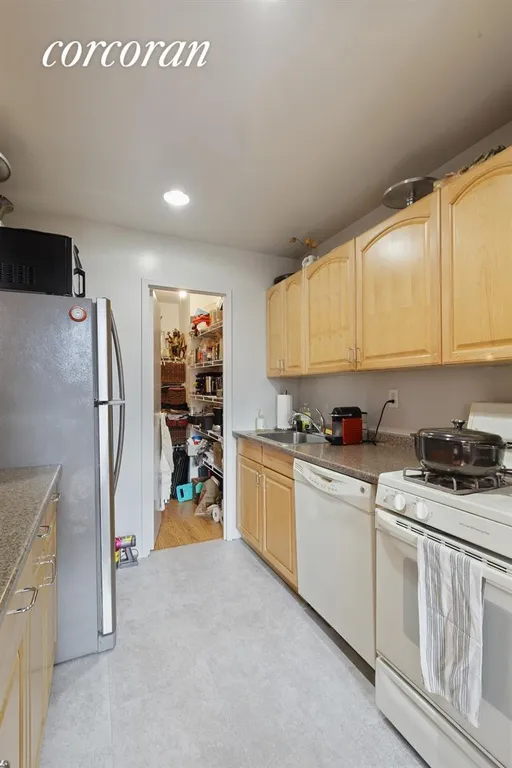 New York City Real Estate | View 253 West 73rd Street, 7A | Kitchen | View 4