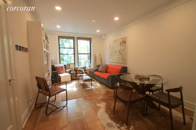 New York City Real Estate | View 114 West 70th Street, 2D | room 2 | View 3