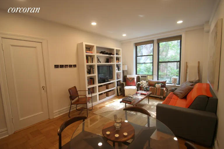 New York City Real Estate | View 114 West 70th Street, 2D | room 11 | View 12
