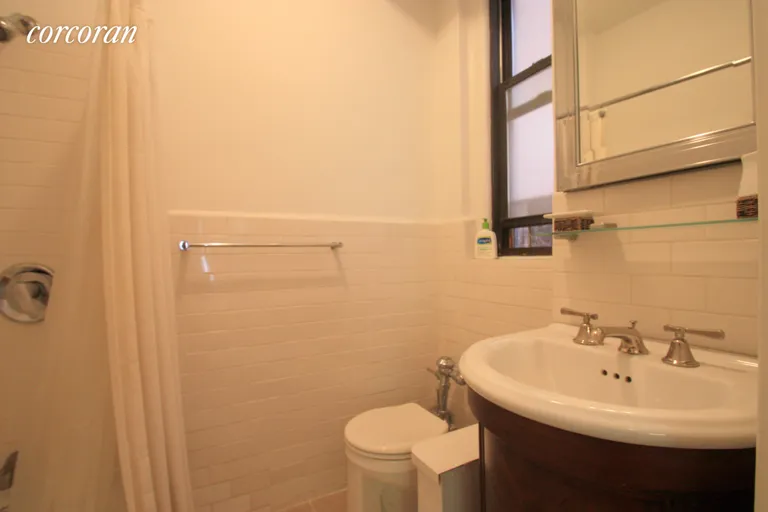 New York City Real Estate | View 114 West 70th Street, 2D | room 10 | View 11