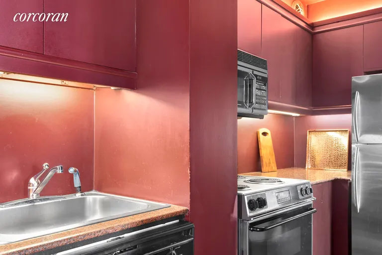New York City Real Estate | View 300 East 54th Street, 33DE | Kitchen | View 5