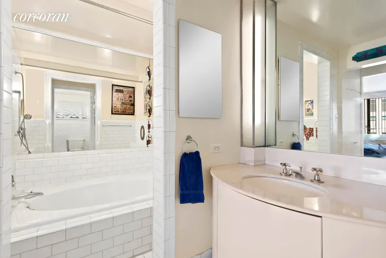New York City Real Estate | View 300 East 54th Street, 33DE | Master Bathroom | View 6