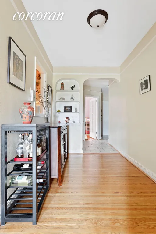 New York City Real Estate | View 415 Ocean Parkway, 4G | Hallway Alcove | View 2