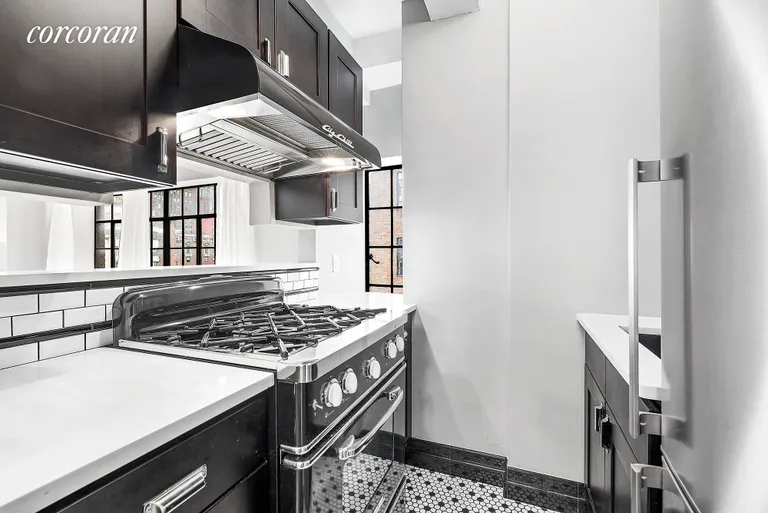 New York City Real Estate | View 10 Park Avenue, 11A | Windowed Kitchen | View 2