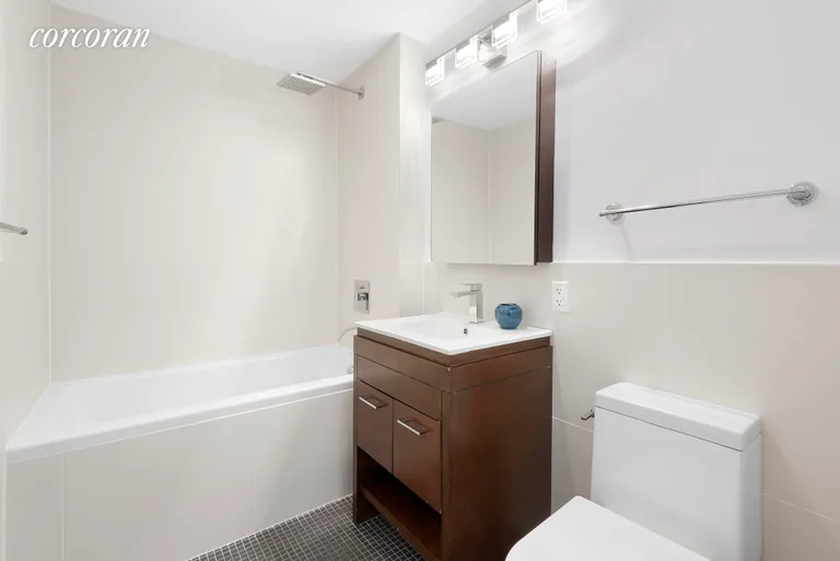 New York City Real Estate | View 659 Bergen Street, 4D | Zen bathroom with oversized soaking tub! | View 4