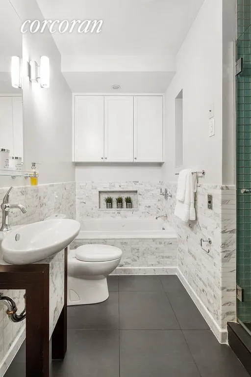 New York City Real Estate | View 148 East 84th Street, Garden | room 8 | View 9