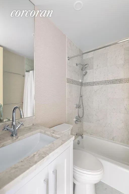 New York City Real Estate | View 100 United Nations Plaza, 14G | En suite 2nd full bathroom | View 8