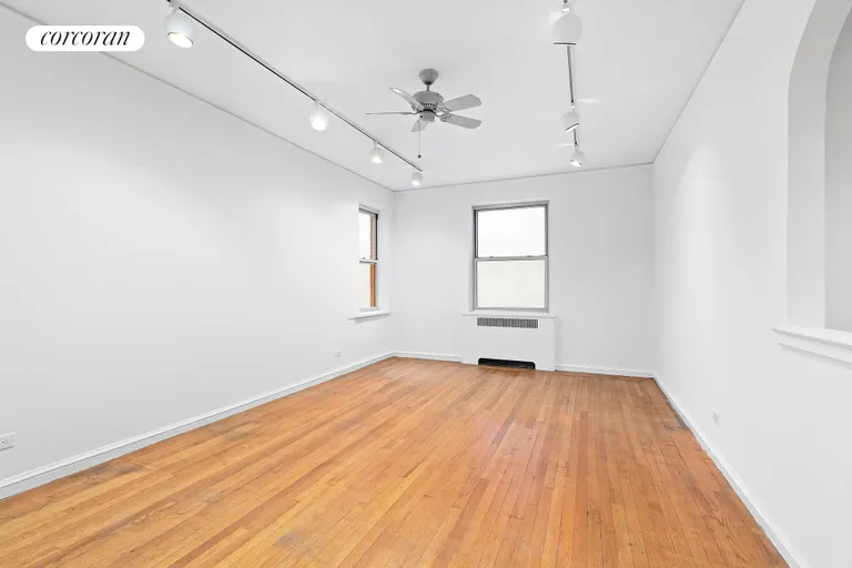 New York City Real Estate | View 75 Bank Street, 2C | Other Listing Photo | View 4