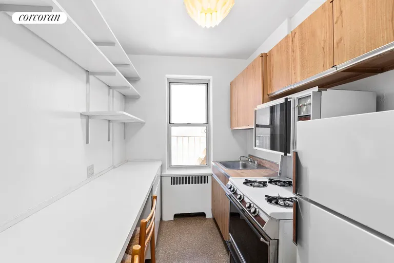 New York City Real Estate | View 75 Bank Street, 2C | Other Listing Photo | View 7