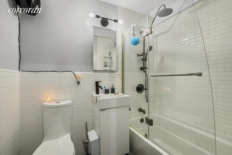 New York City Real Estate | View 235 Adams Street, 15A | room 4 | View 5