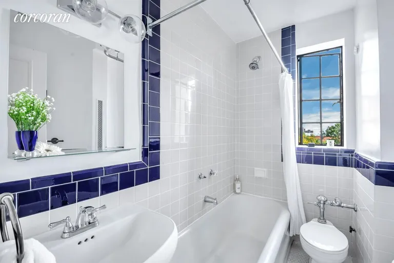 New York City Real Estate | View 116 Pinehurst Avenue, F61/62 | 2nd bathroom | View 14