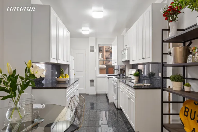 New York City Real Estate | View 241 West 97th Street, 7L | room 1 | View 2