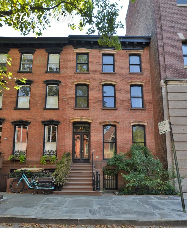 New York City Real Estate | View 25 Willow Place, Garden #1 | 2 Beds, 2 Baths | View 1