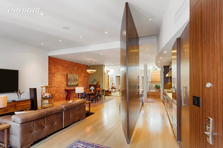 New York City Real Estate | View 7 East 17th Street, PHA | room 4 | View 5