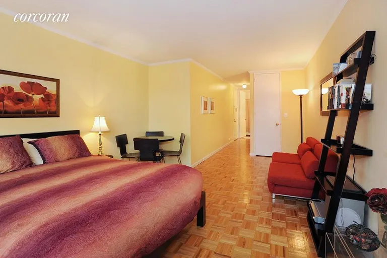 New York City Real Estate | View 393 West 49th Street, 3K | room 2 | View 3
