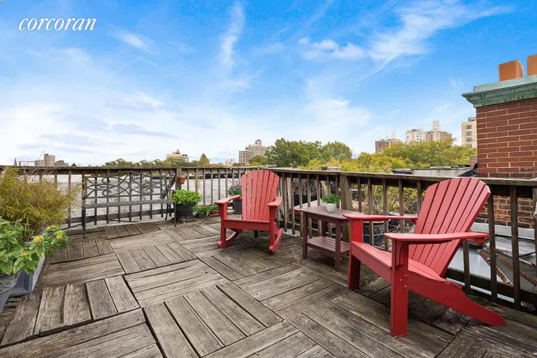 New York City Real Estate | View 822 President Street, 4 | Exclusive roof rights and deck | View 3