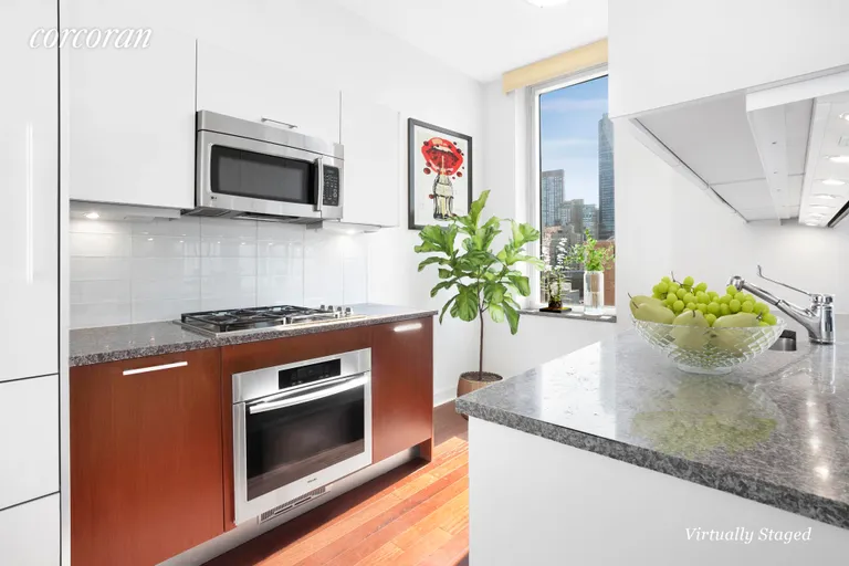 New York City Real Estate | View 100 Riverside Boulevard, 14-U | room 3 | View 4