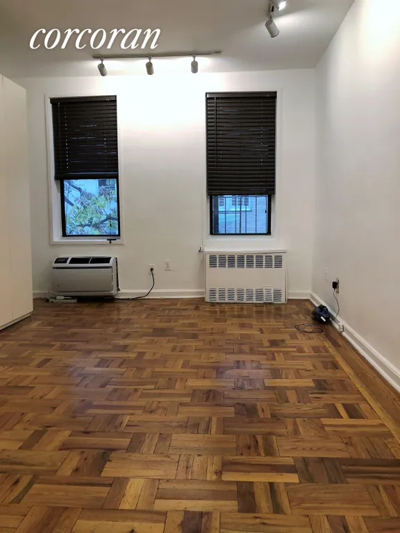 New York City Real Estate | View 321 East 71st Street, 5E | room 4 | View 5
