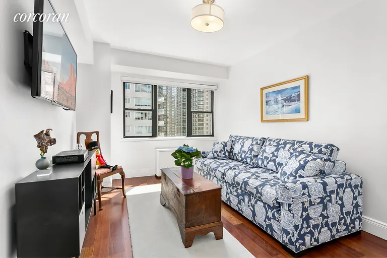 New York City Real Estate | View 201 East 66th Street, 17M | room 4 | View 5