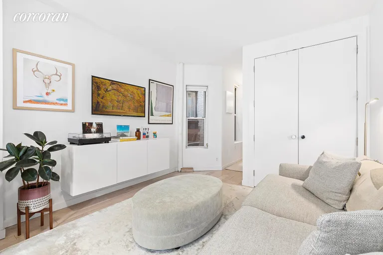 New York City Real Estate | View 519 East 11th Street, 4W | room 2 | View 3