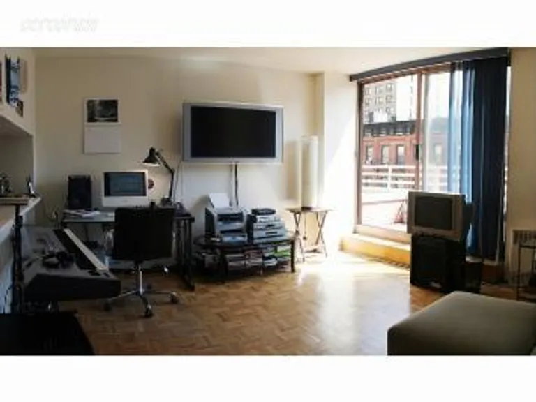 New York City Real Estate | View 350 West 50th Street, 5D | room 2 | View 3