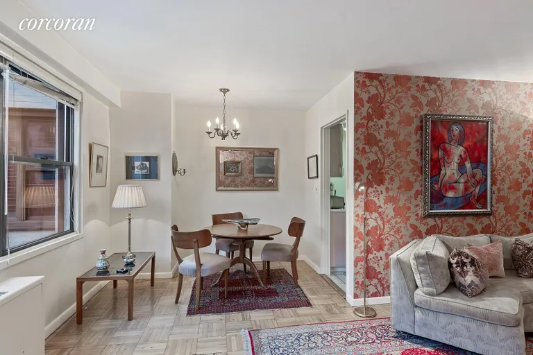 New York City Real Estate | View 200 East 74th Street, 9A | room 2 | View 3
