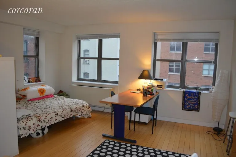 New York City Real Estate | View 516 West 47th Street, N5K | 1 Bath | View 1