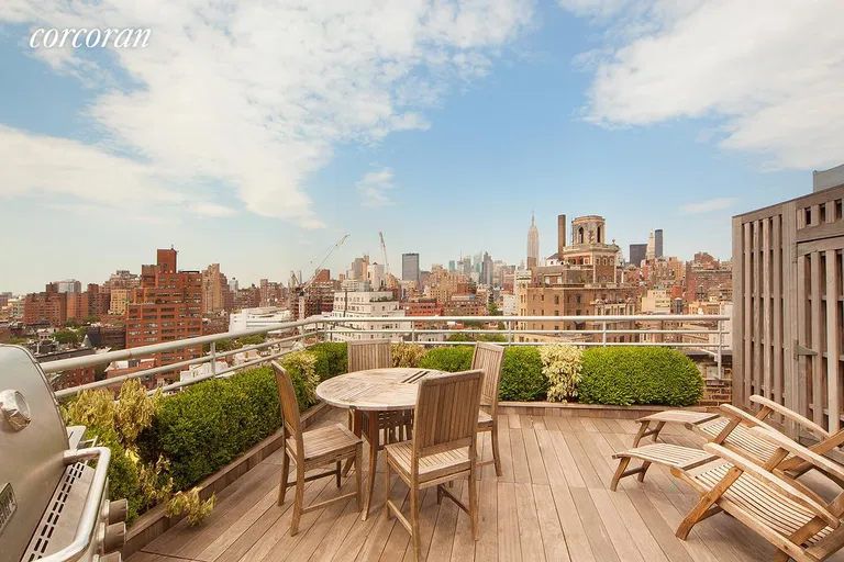 New York City Real Estate | View 147 Waverly Place, 4W | room 6 | View 7