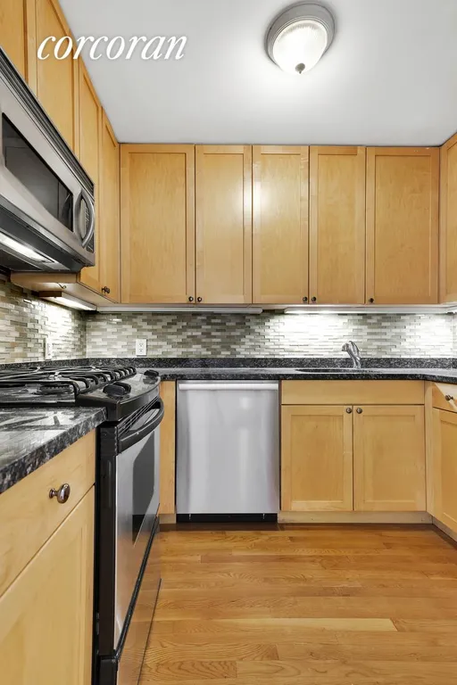 New York City Real Estate | View 203 West 90th Street, 10E | room 2 | View 3