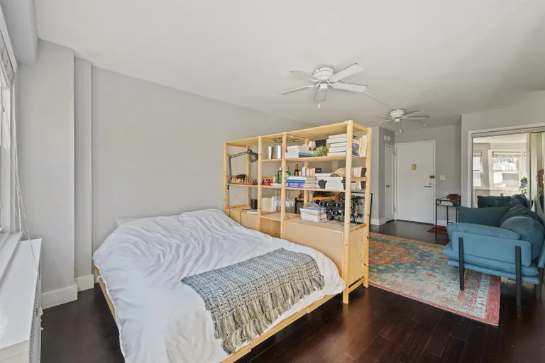 New York City Real Estate | View 166 East 35th Street, 6F | Sleeping area  | View 2
