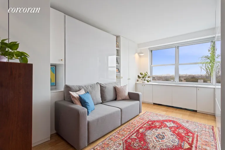 New York City Real Estate | View 135 Ocean Parkway, 11H | room 6 | View 7