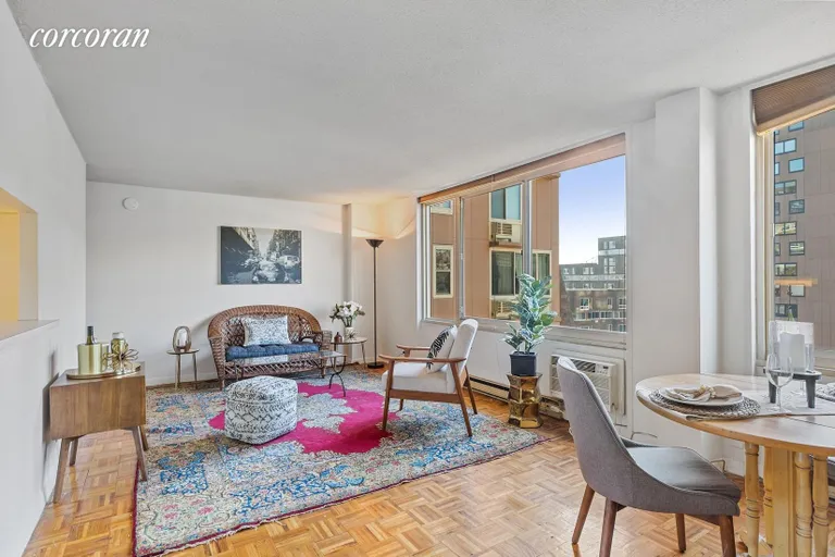 New York City Real Estate | View 555 Main Street, 908 | 1 Bed, 1 Bath | View 1
